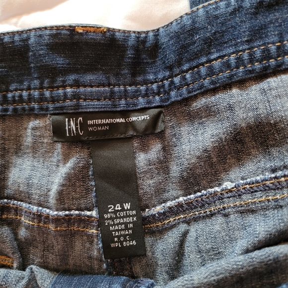 Plus Size Women's Jeans 24W - Picture 6 of 6